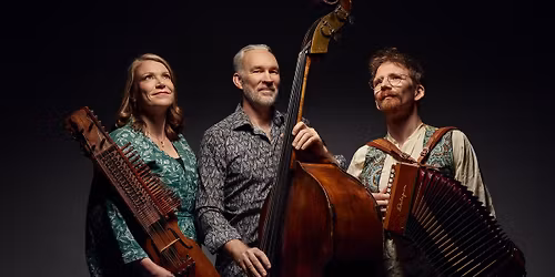 Folkmusik m\u00f6ter Mozart