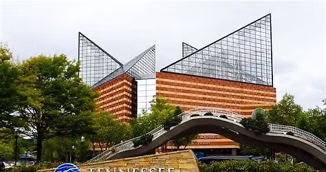 TENNESSEE AQUARIUM AND SPLASH AND PLAY