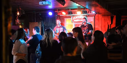 Minor Glance - Coalbrookdale Inn 