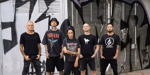 LOUNA \u0432 \u0422\u0435\u043b\u044c-\u0410\u0432\u0438\u0432\u0435 2026. \u041f\u0440\u0435\u0437\u0435\u043d\u0442\u0430\u0446\u0438\u044f \u0441\u0438\u043d\u0433\u043b\u0430 "\u0412 \u044d\u0442\u043e\u0439 \u0442\u0438\u0448\u0438\u043d\u0435" + \u0432\u0441\u0435 \u0445\u0438\u0442\u044b