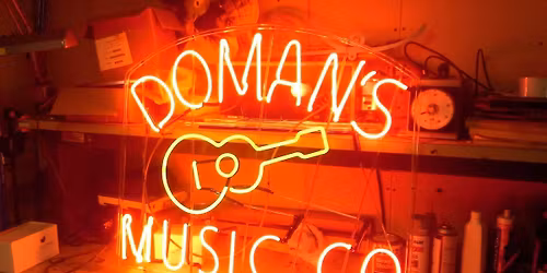 THE DOMANS!\ud83c\udfb6 Dogg House, Avon Lake