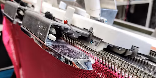 Maskinstickning f\u00f6r nyb\u00f6rjare p\u00e5 Sparven i S\u00f6derk\u00f6ping - Helgkurs