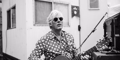 Robyn Hitchcock I Support: Emma Swift \u2013 Privatclub, Berlin
