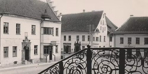 Det gamle Narva Fra arkitektonisk perle til sovjetisk provinsby