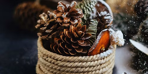 Nature Crafting | Kid\u2019s Holiday Garland