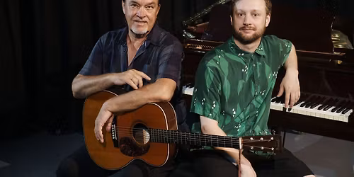 Valoviikon \u201dLaulu ja sen tarina\u201d -konsertti Kari Haapalan, is\u00e4 ja poika -duo