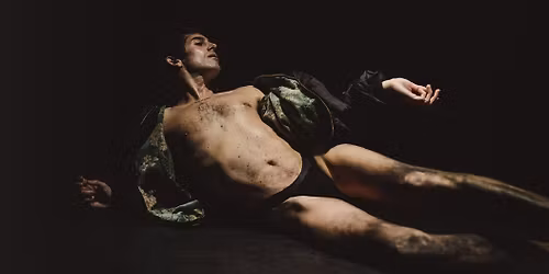 Analphabet, Alberto Cort\u00e9s