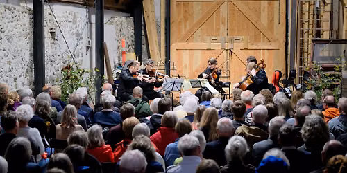 I Djurs og Mols: MOZART I LADEN
