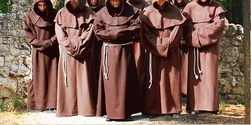 THE GREGORIAN VOICES THE MASTERS OF GREGORIAN CHANTS