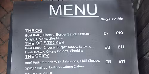 Foodtruck Friday - Between 2 Buns Burgers