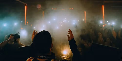 Hamdi in \uc11c\uc6b8\ud2b9\ubcc4\uc2dc