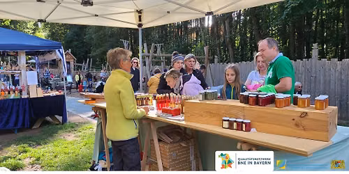 Gro\u00dfes Herbstfest im Wildpark Hundshaupten am 27.09