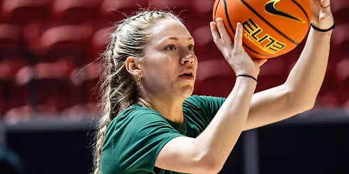 Parking Fresno State Bulldogs at Wyoming Cowgirls Womens Basketball