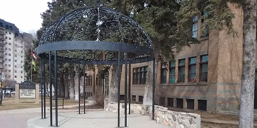 Broadway Door D\u00e9cor