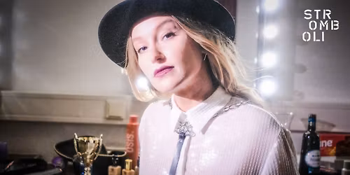 MALARINA: TROPH\u00c4ENRAUB