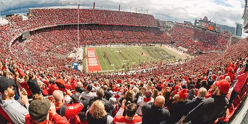 Parking Iowa Hawkeyes at Ohio State Buckeyes Wrestling