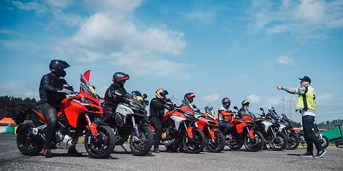 DUCATI Riding Lab