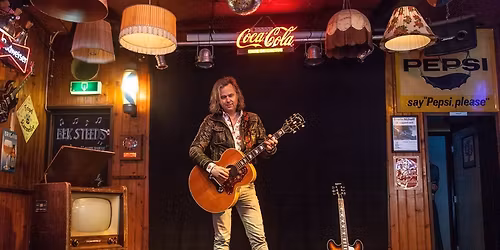 Erwin Nyhoff @ De Cactus: 'Dutch Icons\u2019 - een ode aan de Nederlandse popmuziek