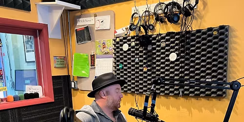 John Salaway Radio performance & interview on 96.5FM Sarasota 