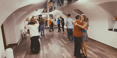 Kizomba workshop kezd\u0151knek