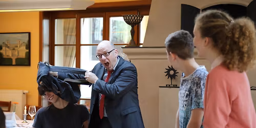 Ein Gastwirt \u2026 gibt NIEMALS auf und packt aus \u2013 schonungslos!