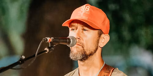 Aaron Reed (of The Brothers Reed) at Mia and Pia's Pizzeria 