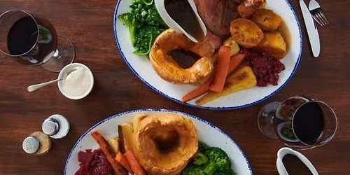 Sunday Roast at the Dragonfly
