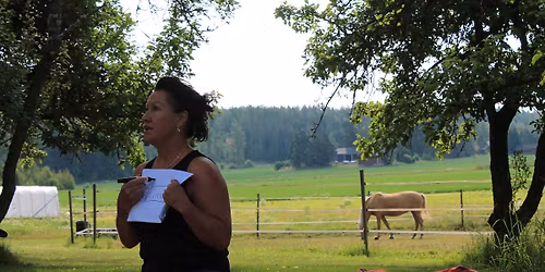 L\u00f6yd\u00e4 juuresi, l\u00f6yd\u00e4 itsesi. Hyvinvoinnin viikonloppu naisille.