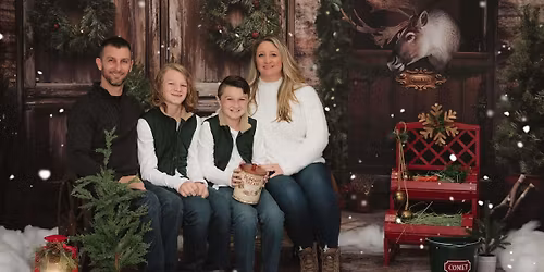 Reindeer Stables Family Sessions