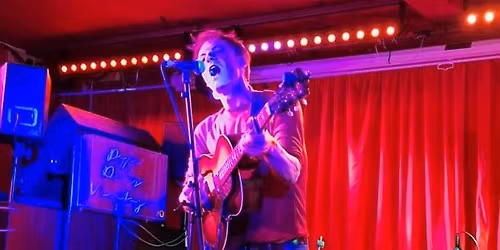 Tony Black - Vocal\/Guitarist