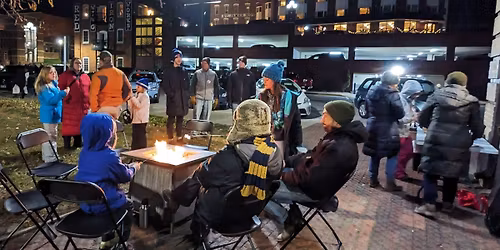 S'mores & Shopping: Red Wing Holiday Stroll