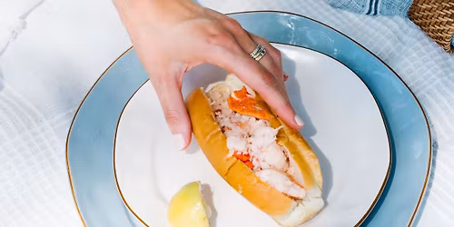 Cousins Maine Lobster in Sebastopol, 80th Annual Apple Blossom Parade & Festival - Ticketed Event