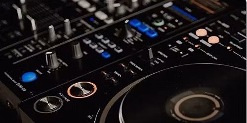 Demo evening: ModemuX Stage Manager Academy x Pioneer DJ \/ Alphatheta