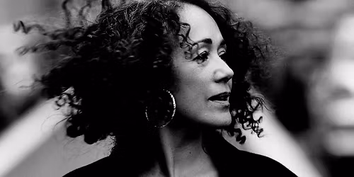 Camille Jones - Women In Office UDSOLGT