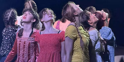 Salem -  A Kod\u00e1ly Gimn\u00e1zium di\u00e1ksz\u00ednj\u00e1tsz\u00f3 csoportj\u00e1nak el\u0151ad\u00e1sa