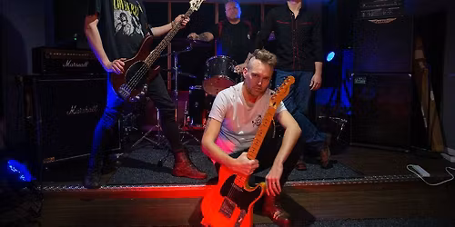 Burning Circus Live + Tilted Smile @ Burton Banter