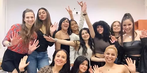 I Aniversario de Latinas en Lituania \ud83c\udf89