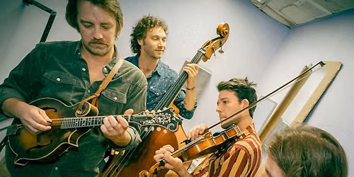 The Fretliners