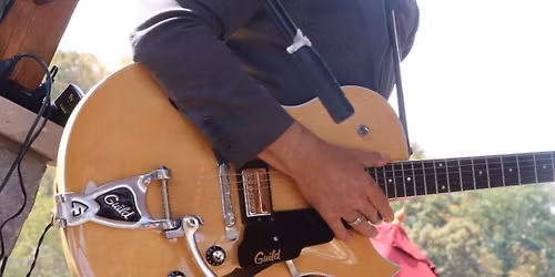 Live Music with Melanie Pearl