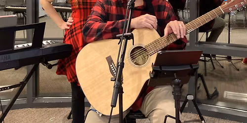 LEO & MERRY at The Hollyday Mart