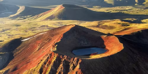  \u00d6rm\u00e9nyorsz\u00e1g tetej\u00e9n 4 napos t\u00fara a Kauk\u00e1zusban