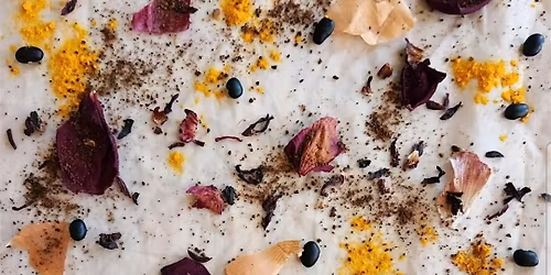 Bundle Dyeing Workshop with Flowers and Kitchen Dyes