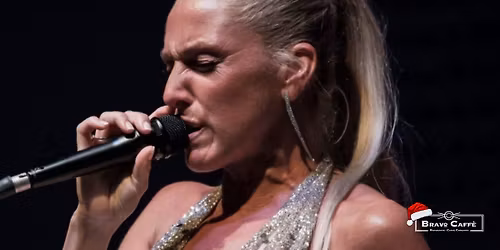 SAMANTHA IORIO "IN A CHRISTMAS MOOD"