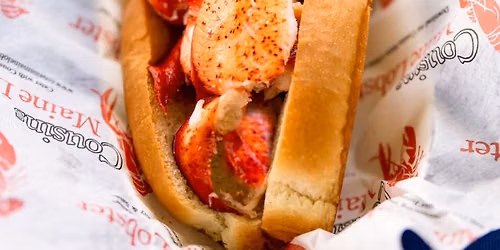 Cousins Maine Lobster in Menlo Park, Sharon Green Apartments