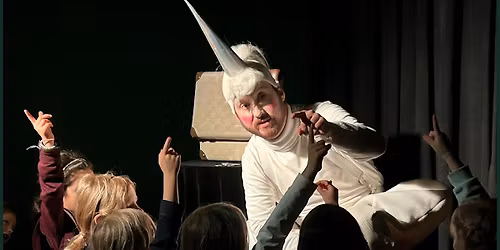 \u00b4Kindertheater: Wie Einh\u00f6rner das Zaubern lernen