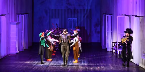 Peter Pan de Lauren\u021biu Profeta