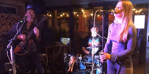 Samphyr live at The Cannon, Worksop.