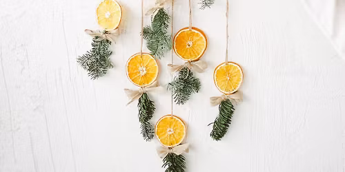 Cozy Crafting Corner: Yule Wall Decoration