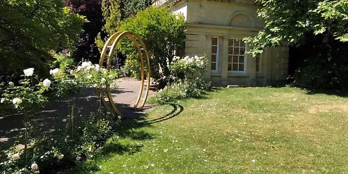Poetry at the Temple of Minerva: a writing workshop with Jo Bell