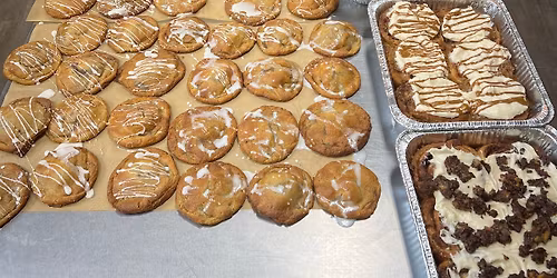 Cinnamon bun \/bakery pop up!
